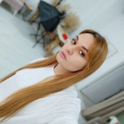 MeriyJewel Stripchat Model